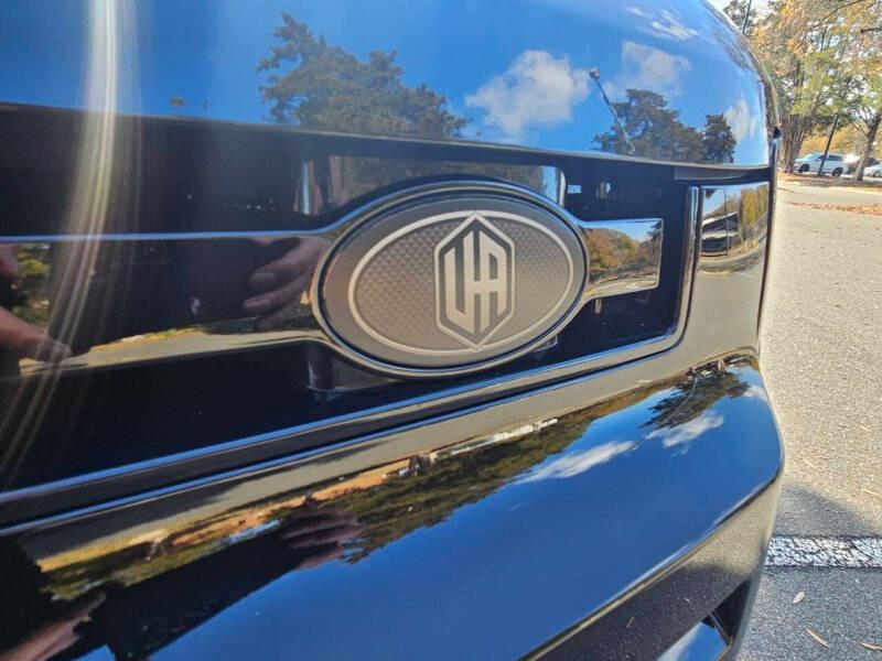 2024 Land Rover Defender 110 Urban Widetrack