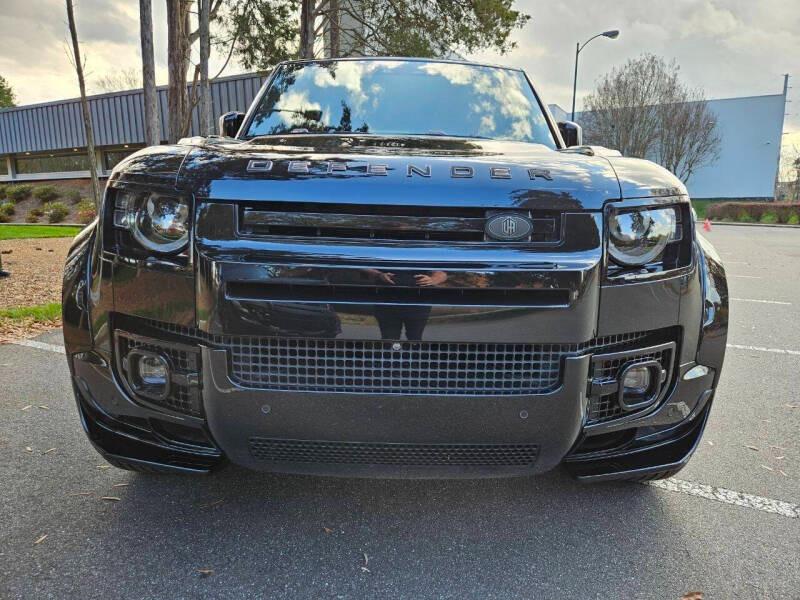 2024 Land Rover Defender 110 Urban Widetrack