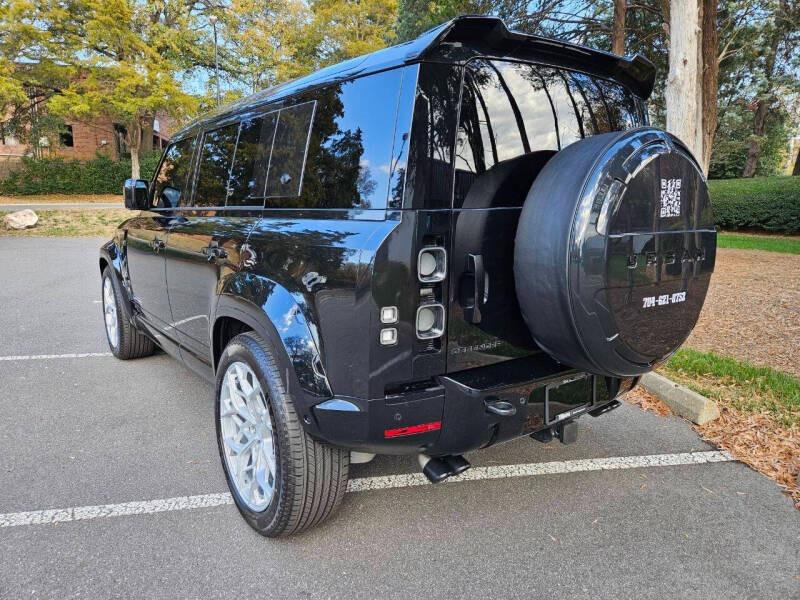 2024 Land Rover Defender 110 Urban Widetrack