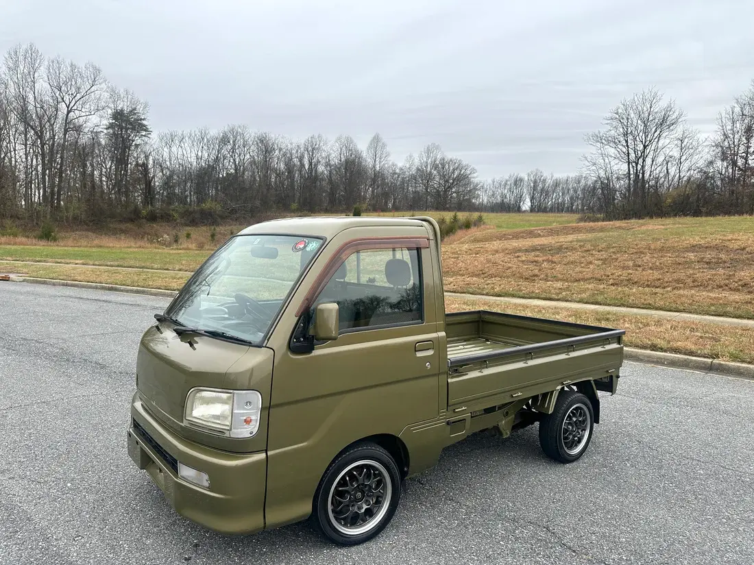 Custom 2000 Daihatsu HiJet 4x4 - 4