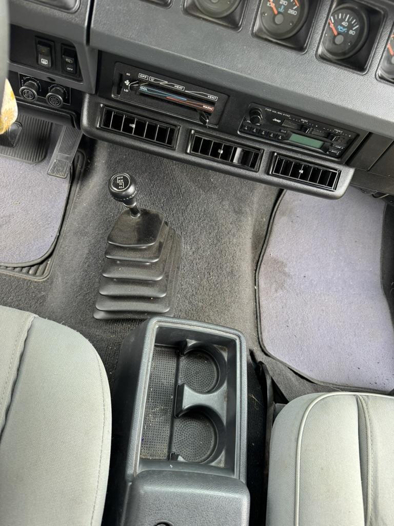53k-Mile 1993 Jeep Wrangler YJ Splash Edition