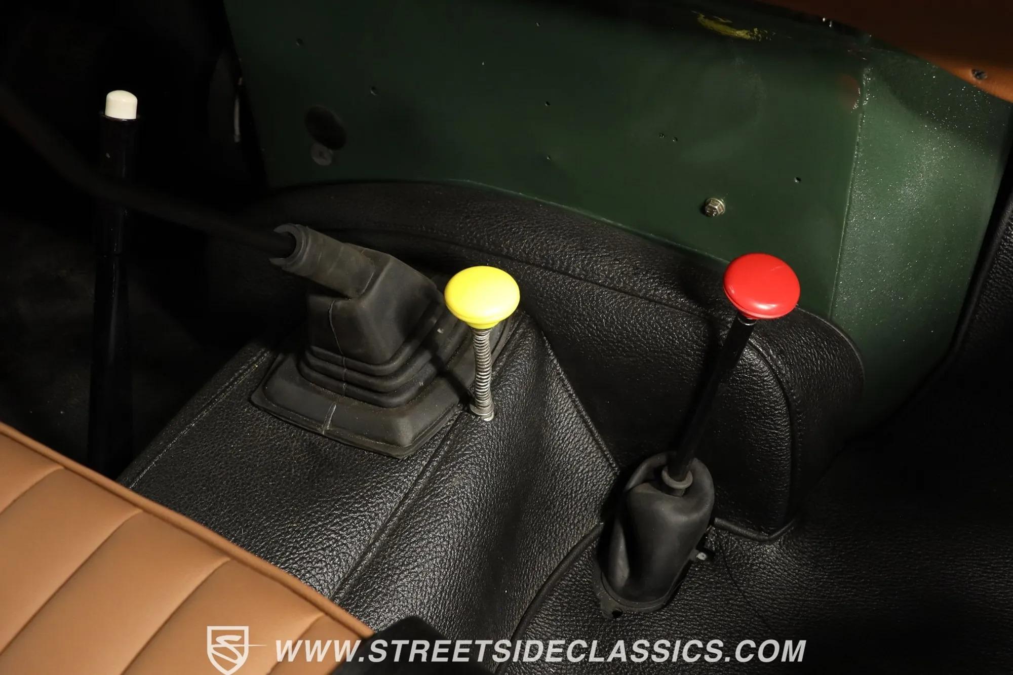 1971 Land Rover Series IIA