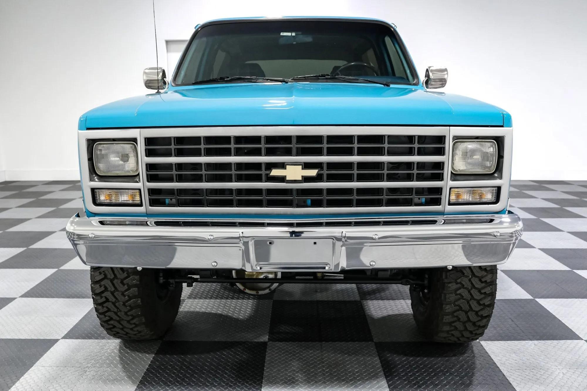 1990 Chevrolet K5 Blazer - 3