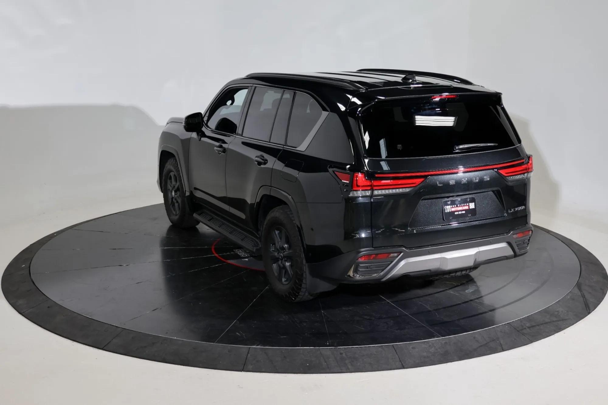 2025 Lexus LX 700h Overtrail