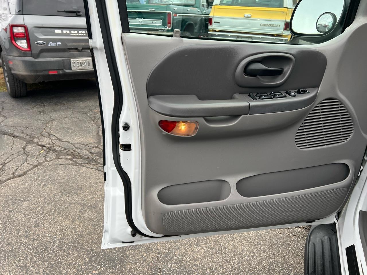 2002 Ford F-150 XLT 4×4