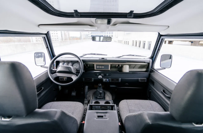 1995 Land Rover NAS Defender 90