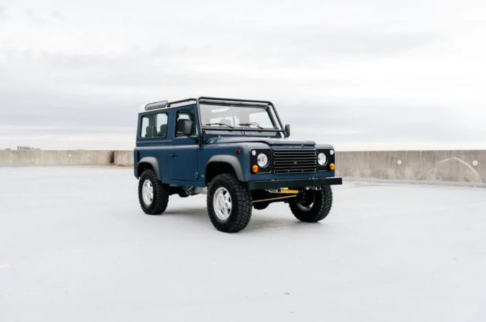  Land Rover Defender