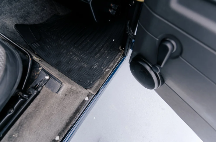 1995 Land Rover NAS Defender 90