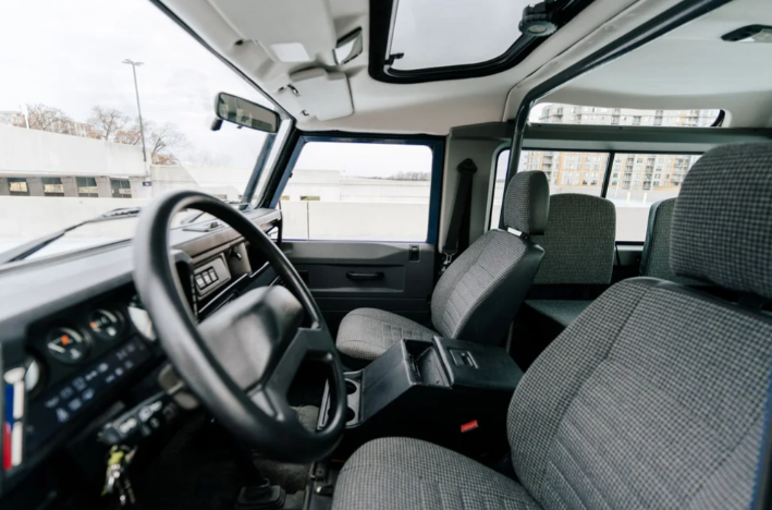 1995 Land Rover NAS Defender 90