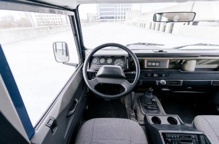1995 Land Rover NAS Defender 90