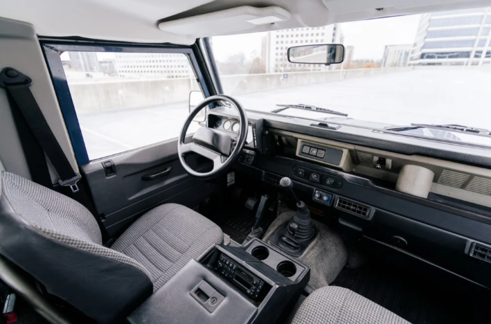 1995 Land Rover NAS Defender 90