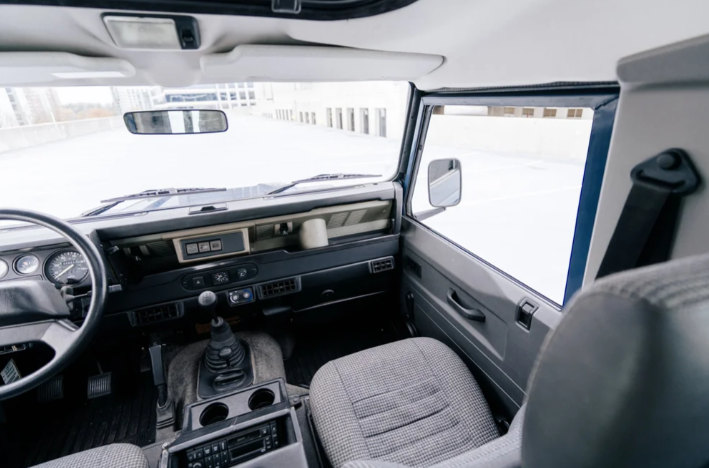 1995 Land Rover NAS Defender 90