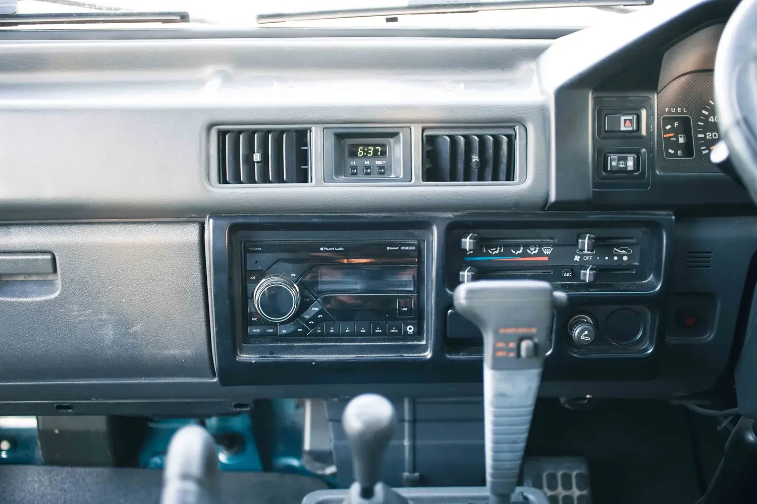 1993 Mitsubishi Delica L300 Star Wagon