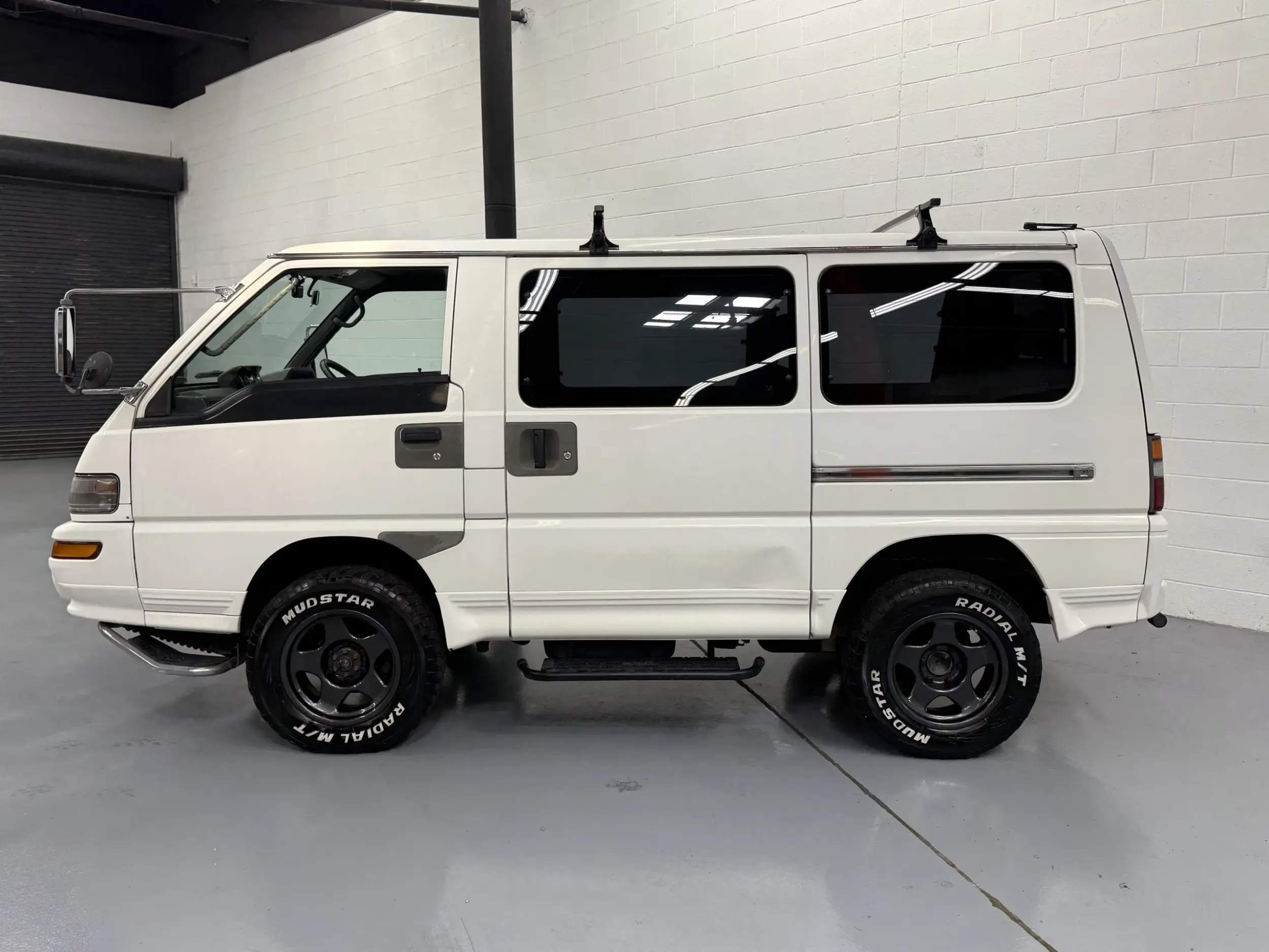 1998 Mitsubishi Delica Star Wagon