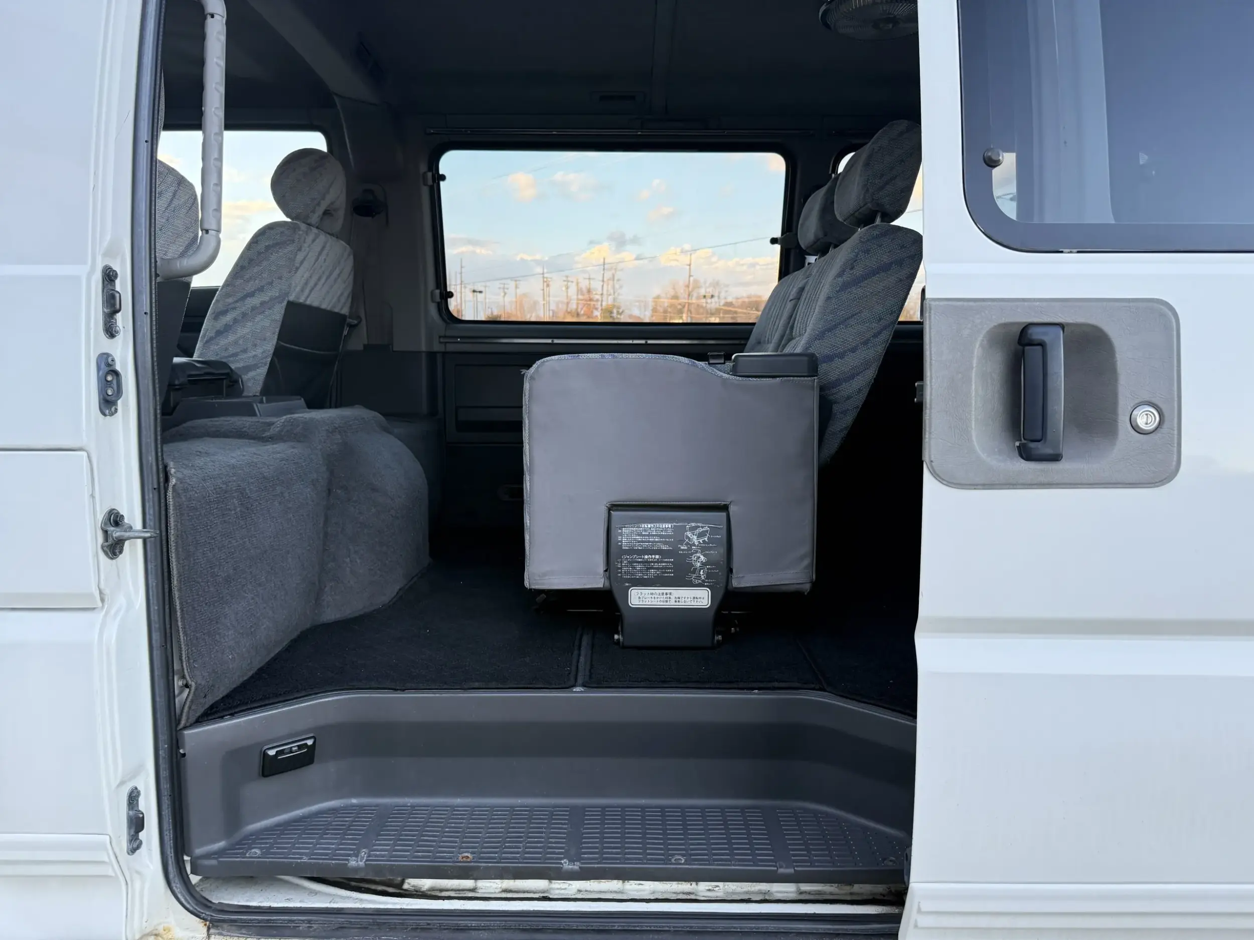 1998 Mitsubishi Delica Star Wagon