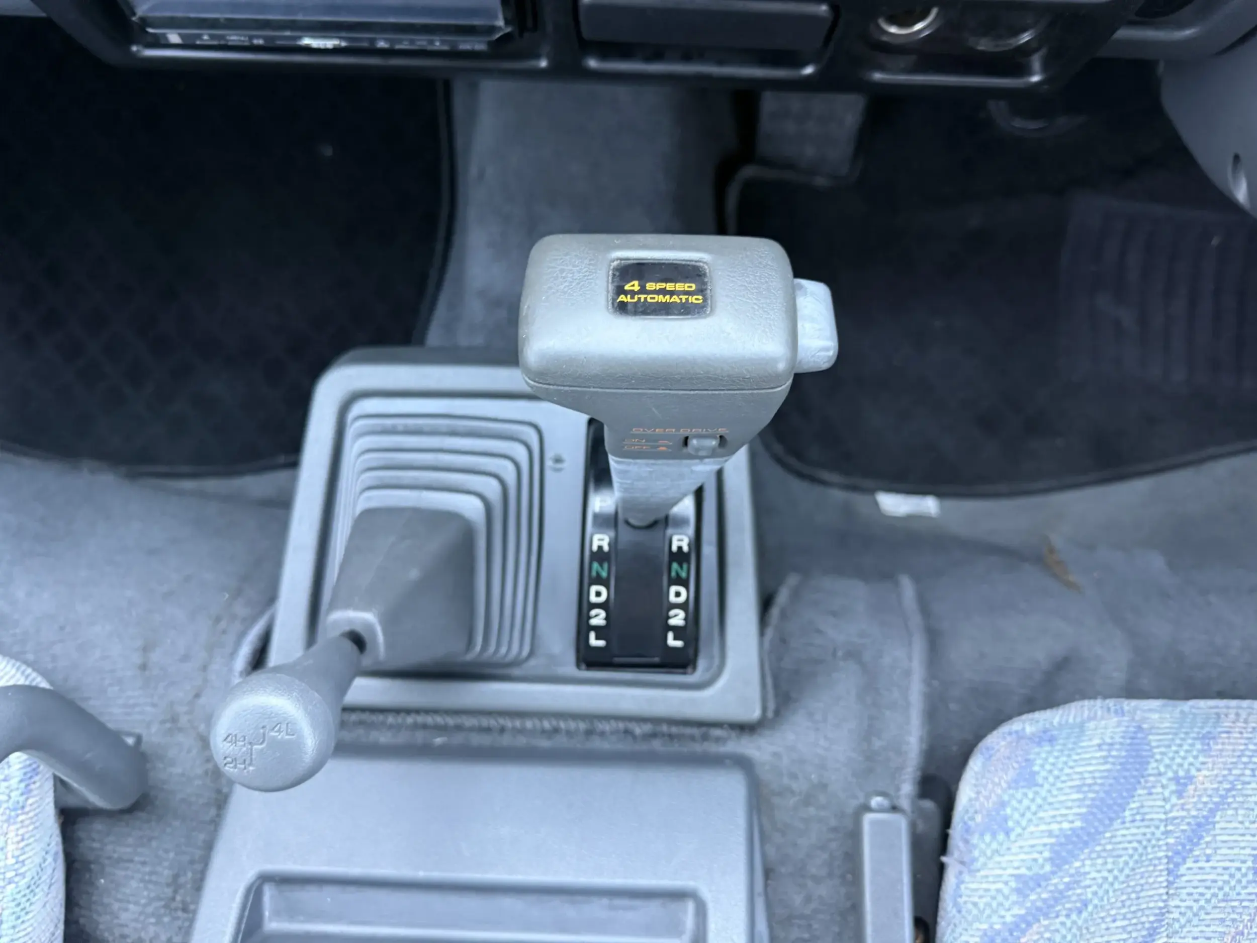 1998 Mitsubishi Delica Star Wagon