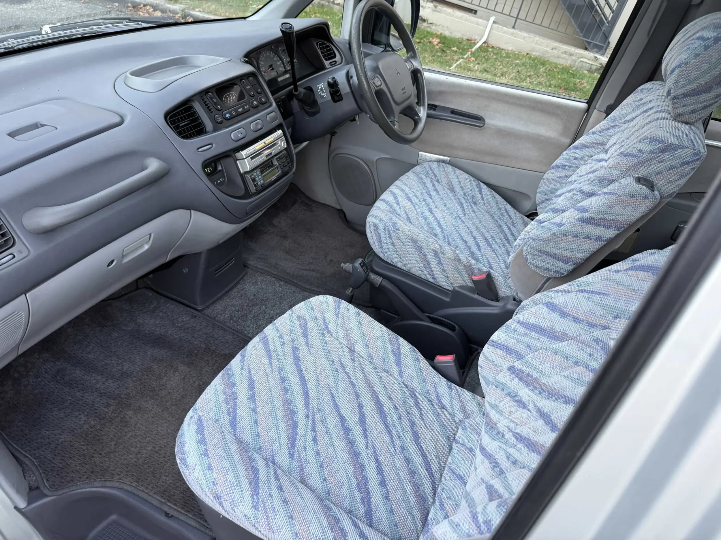 1996 Mitsubishi Delica Space Gear