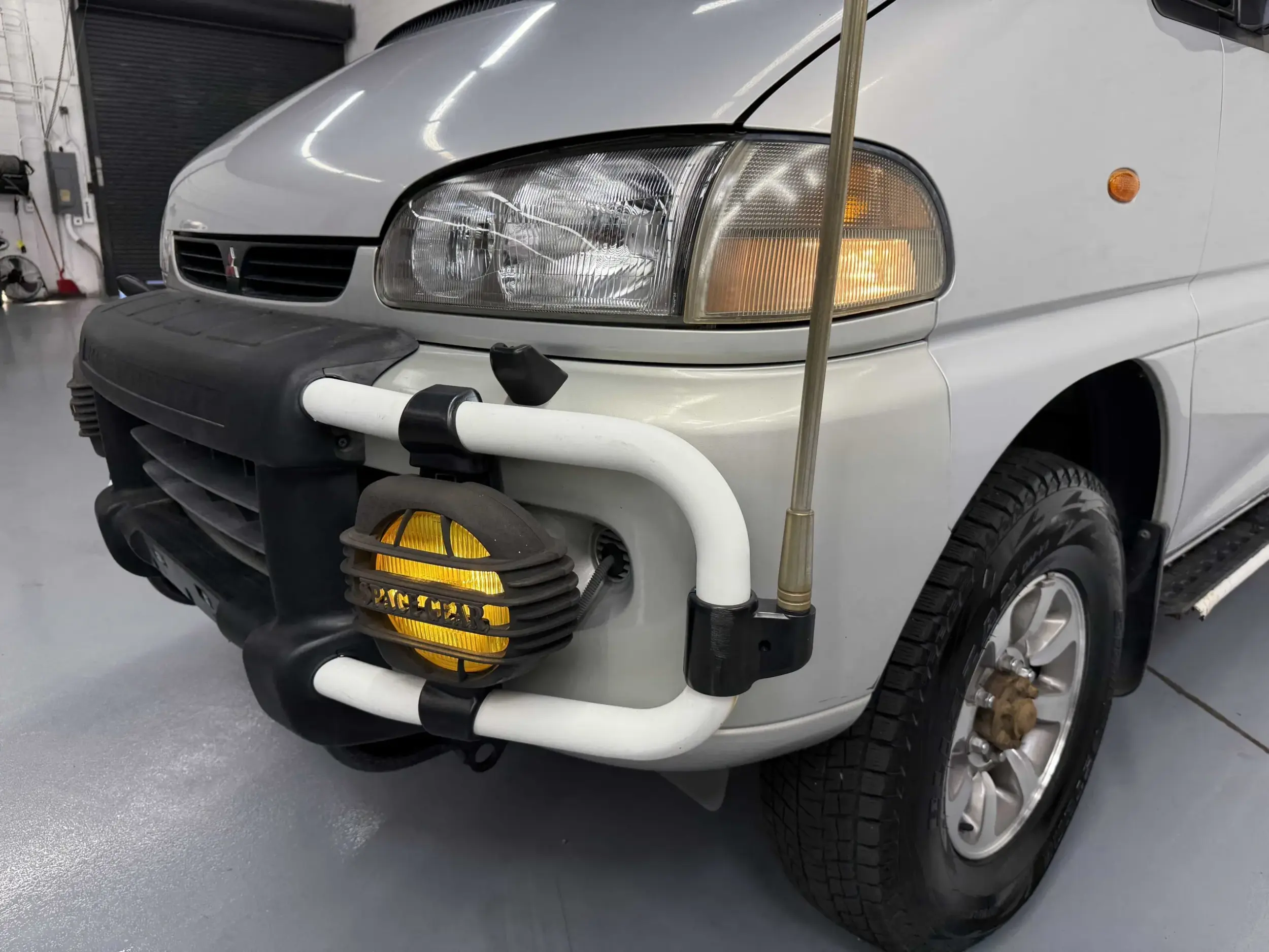 1996 Mitsubishi Delica Space Gear