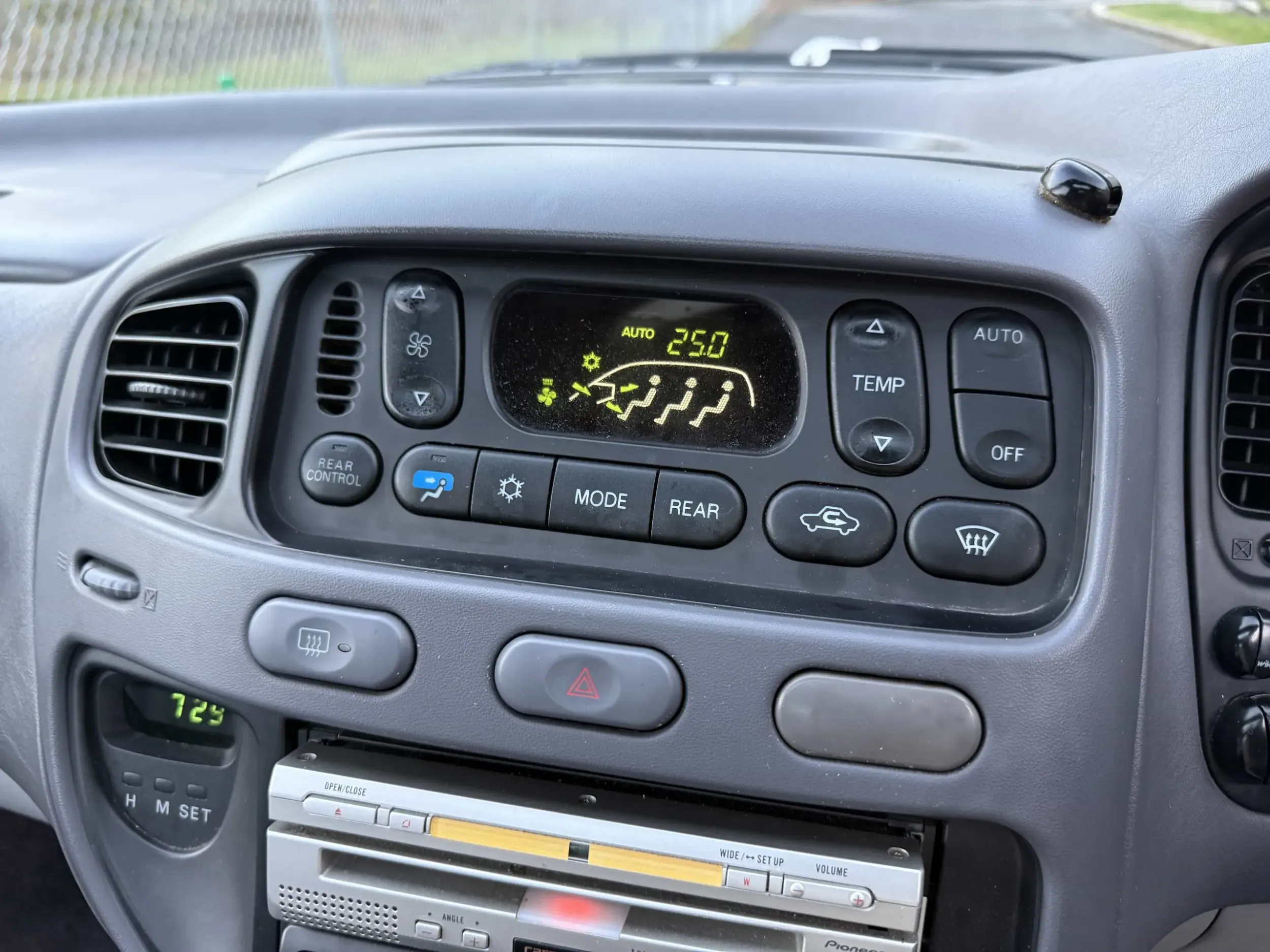 1996 Mitsubishi Delica Space Gear