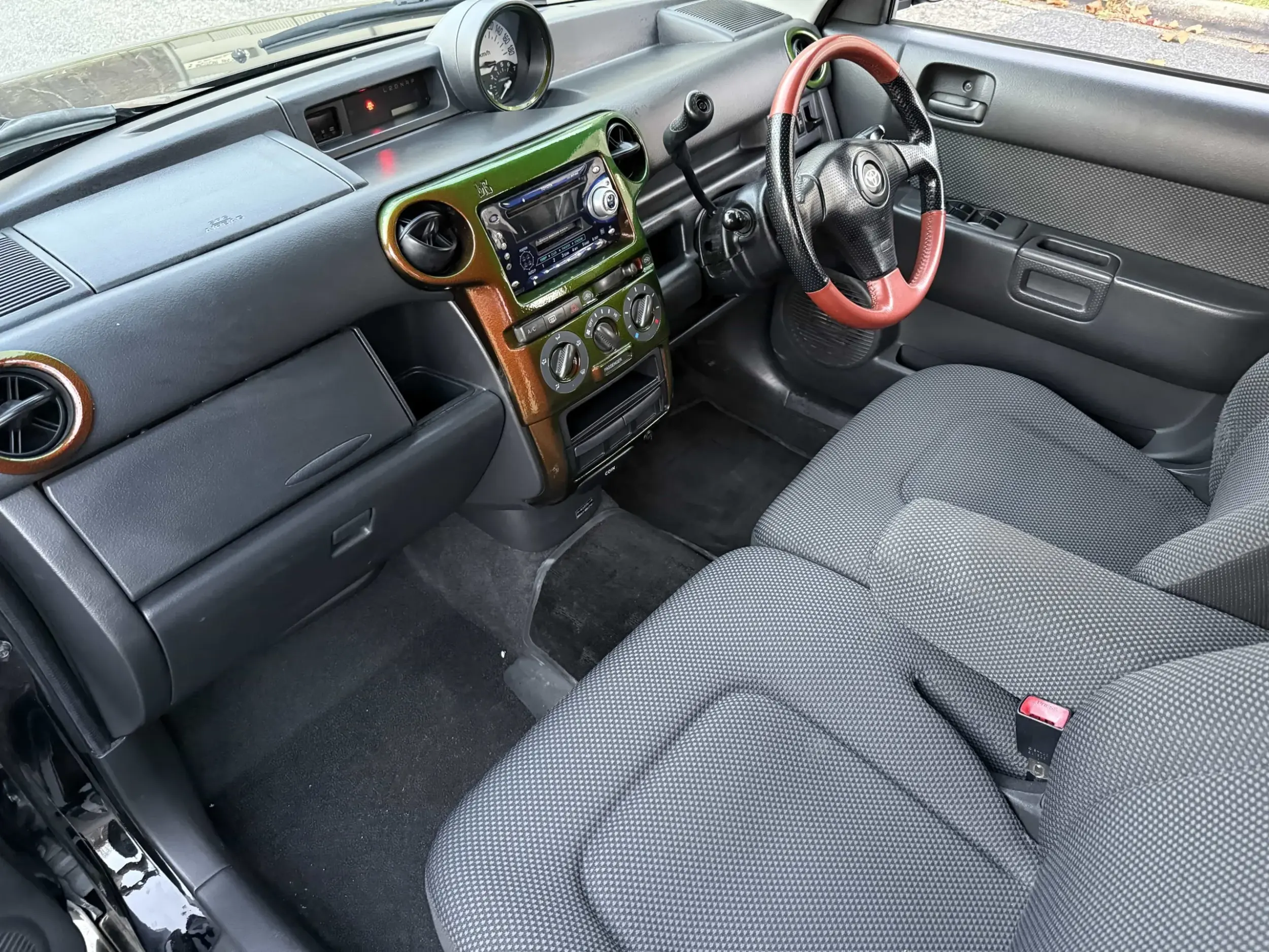 2000 Toyota bB ZX Edition 4WD