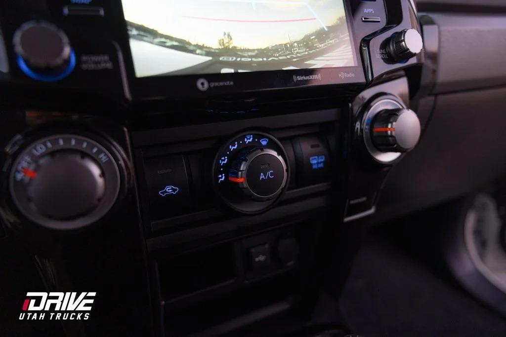 2022 Toyota 4Runner TRD Off-Road