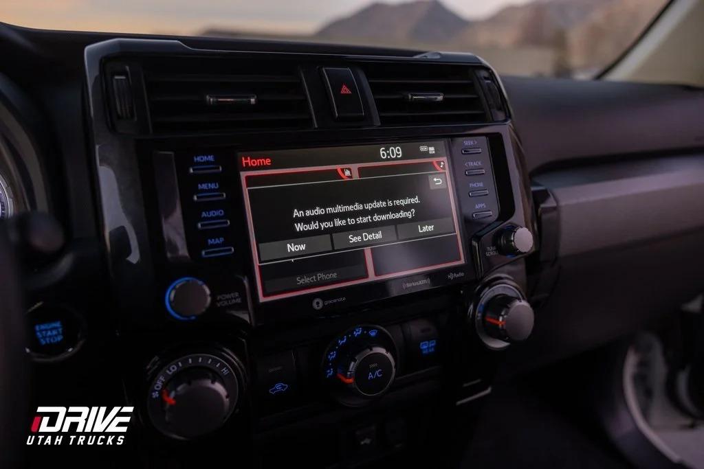 2022 Toyota 4Runner TRD Off-Road