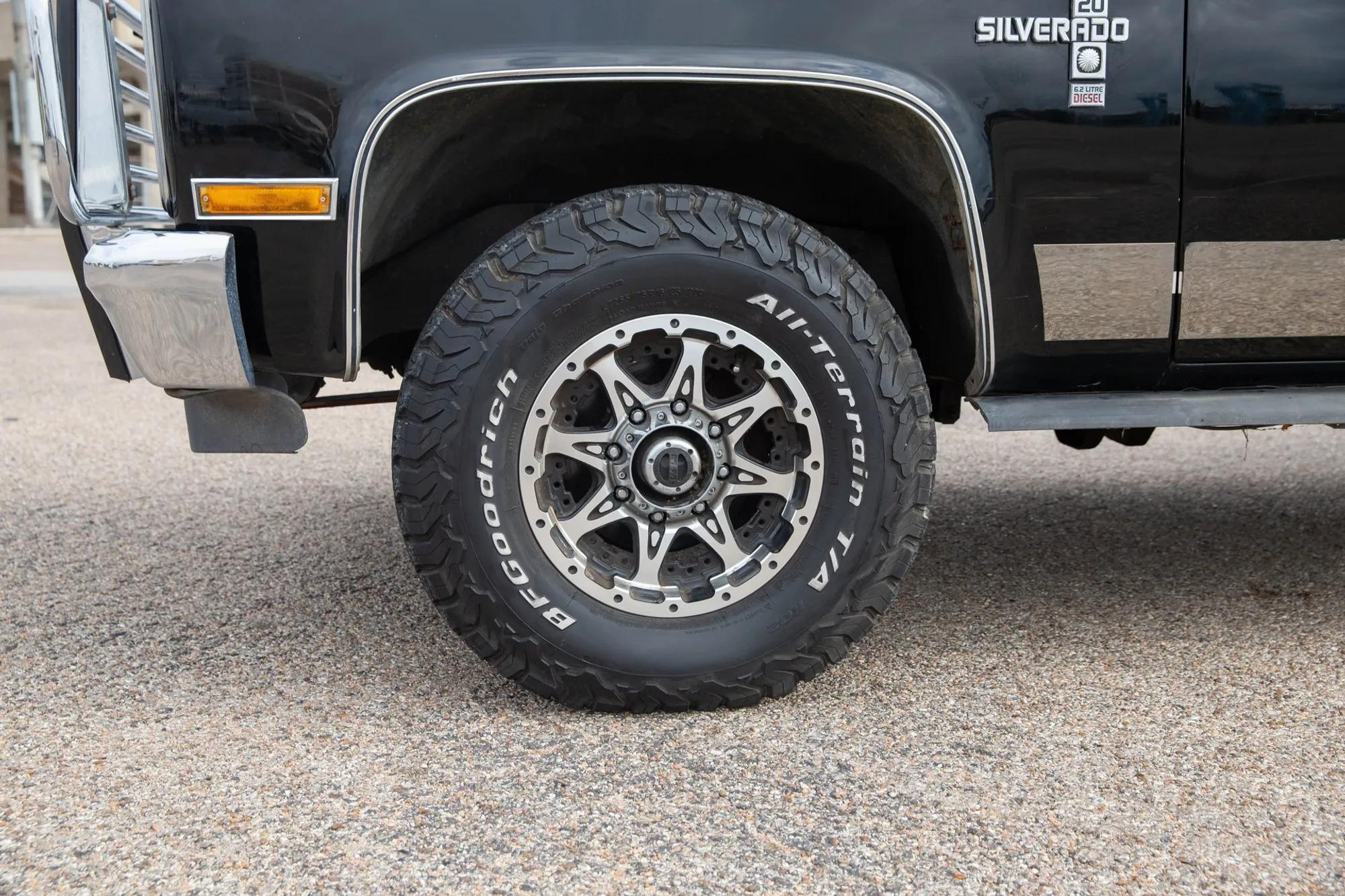 6.2L Detroit Diesel-Powered 1986 Chevrolet K20 Silverado Long Bed Pickup