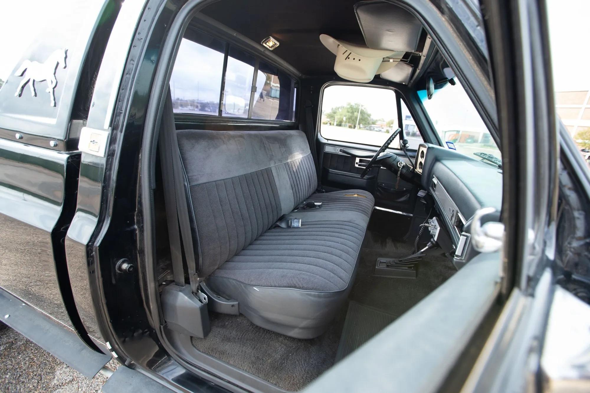 6.2L Detroit Diesel-Powered 1986 Chevrolet K20 Silverado Long Bed Pickup