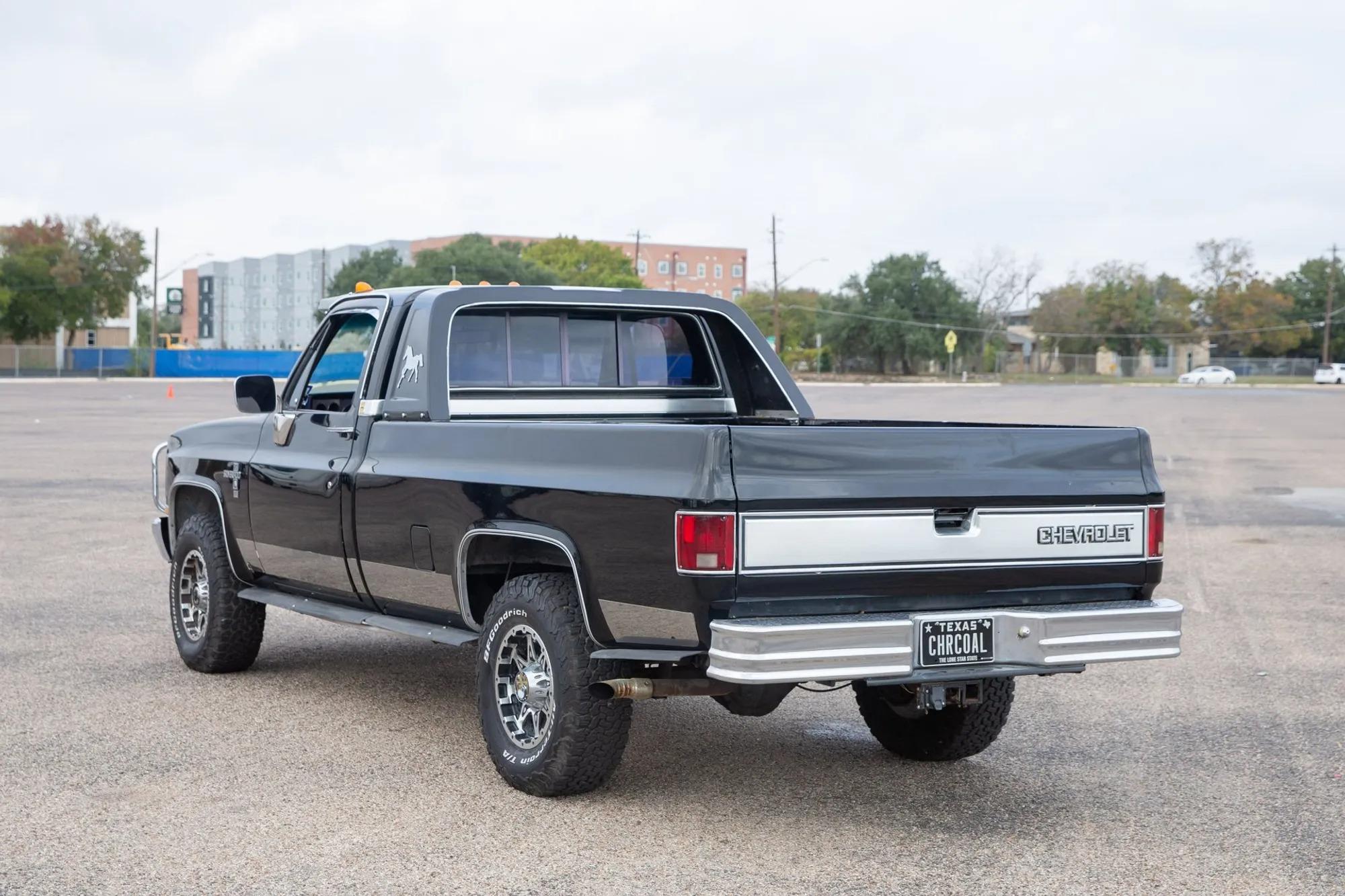 6.2L Detroit Diesel-Powered 1986 Chevrolet K20 Silverado Long Bed Pickup
