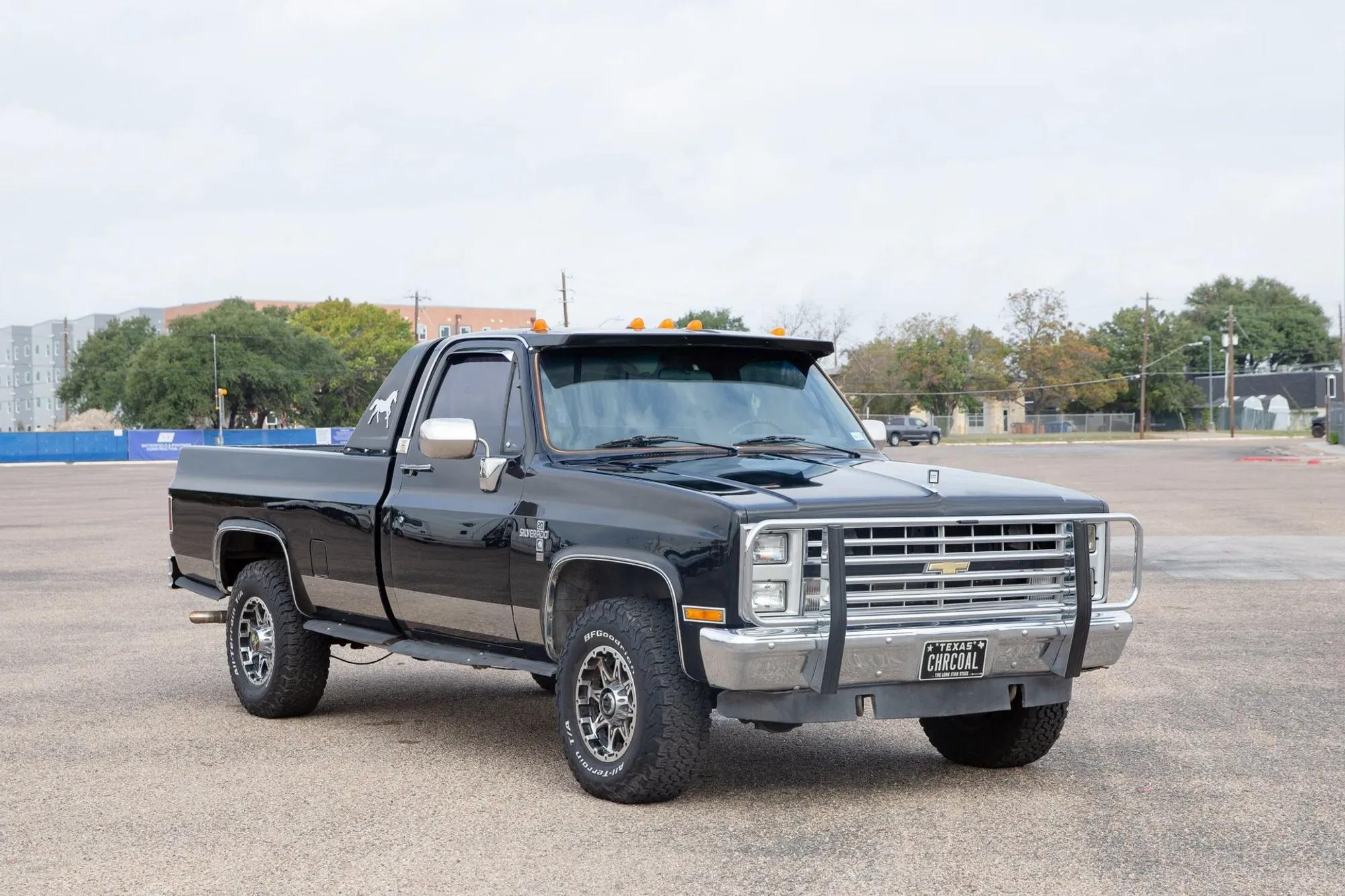 6.2L Detroit Diesel-Powered 1986 Chevrolet K20 Silverado Long Bed Pickup - 3