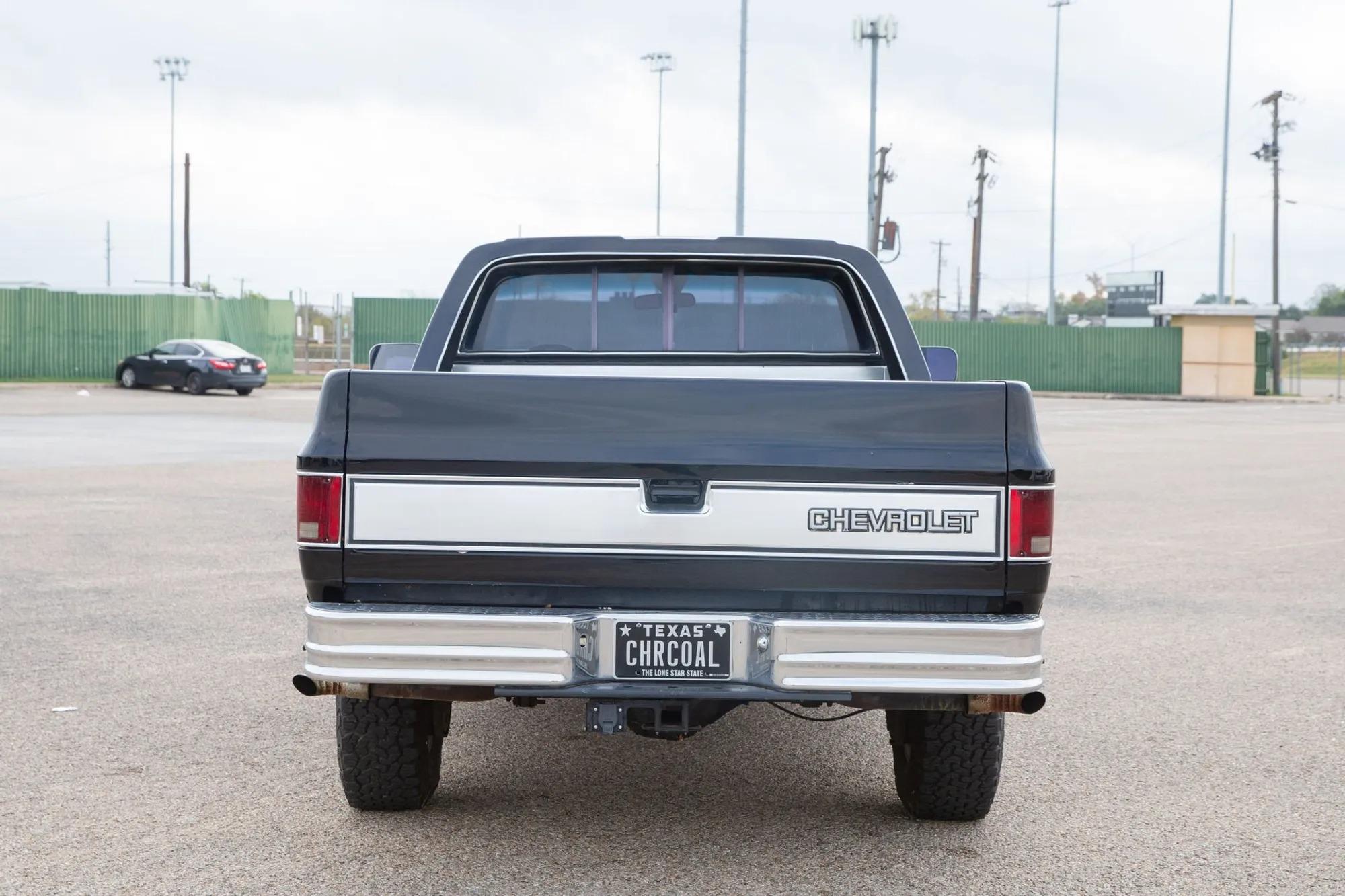 6.2L Detroit Diesel-Powered 1986 Chevrolet K20 Silverado Long Bed Pickup