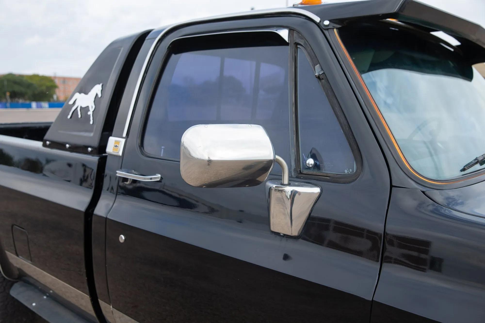 6.2L Detroit Diesel-Powered 1986 Chevrolet K20 Silverado Long Bed Pickup