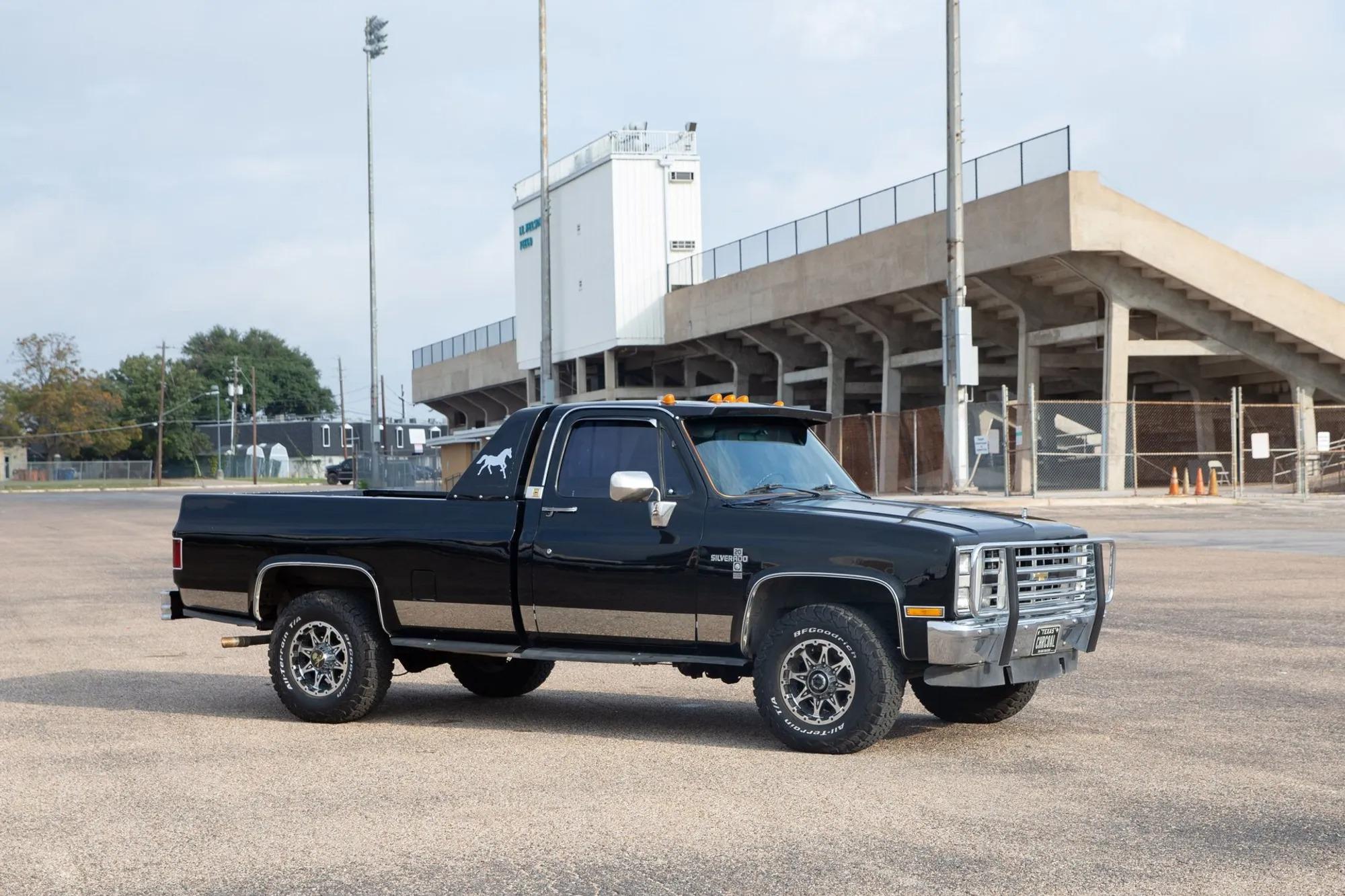 6.2L Detroit Diesel-Powered 1986 Chevrolet K20 Silverado Long Bed Pickup