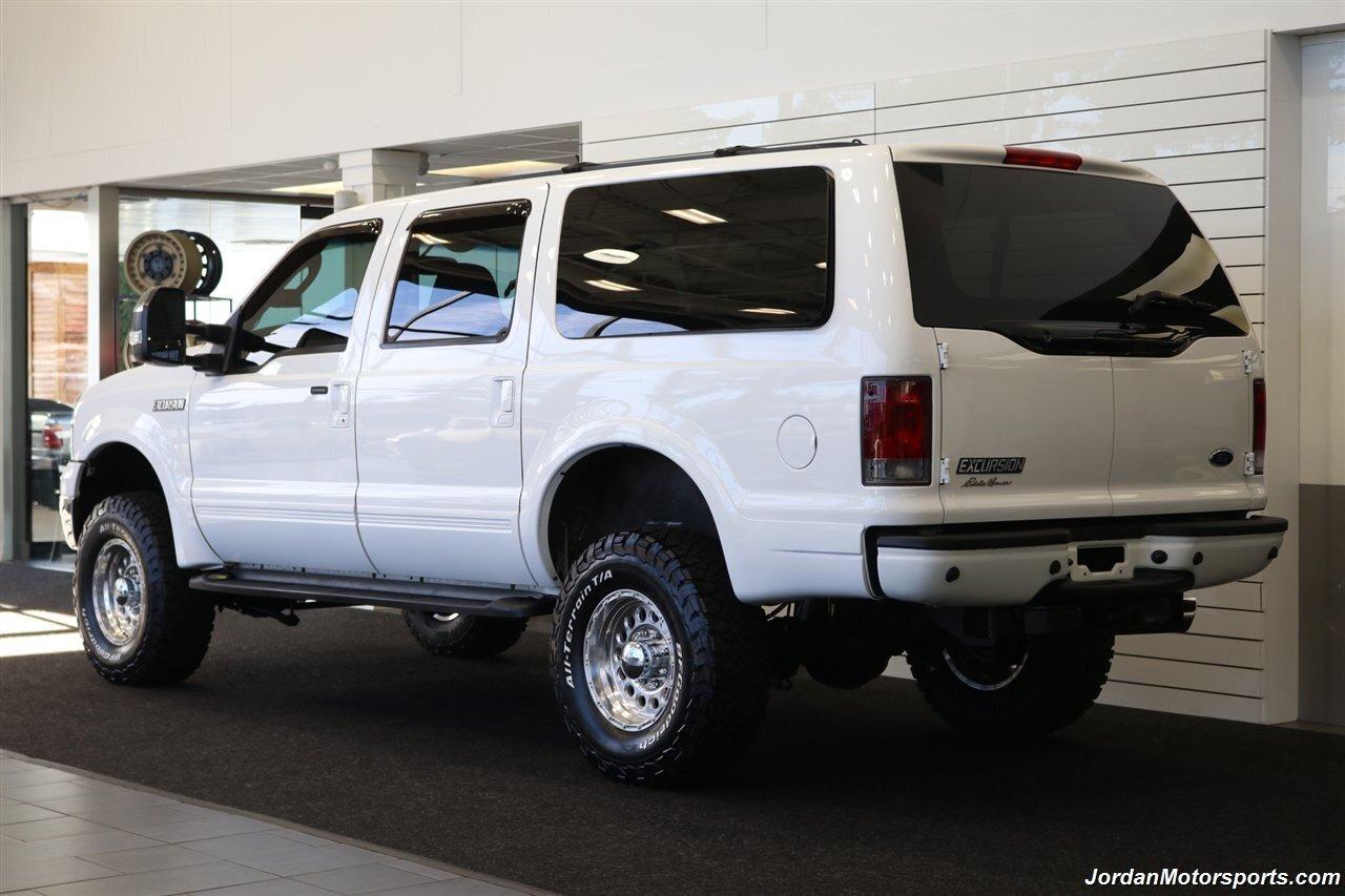 49k-Mile 2005 Ford Excursion Eddie Bauer - 5