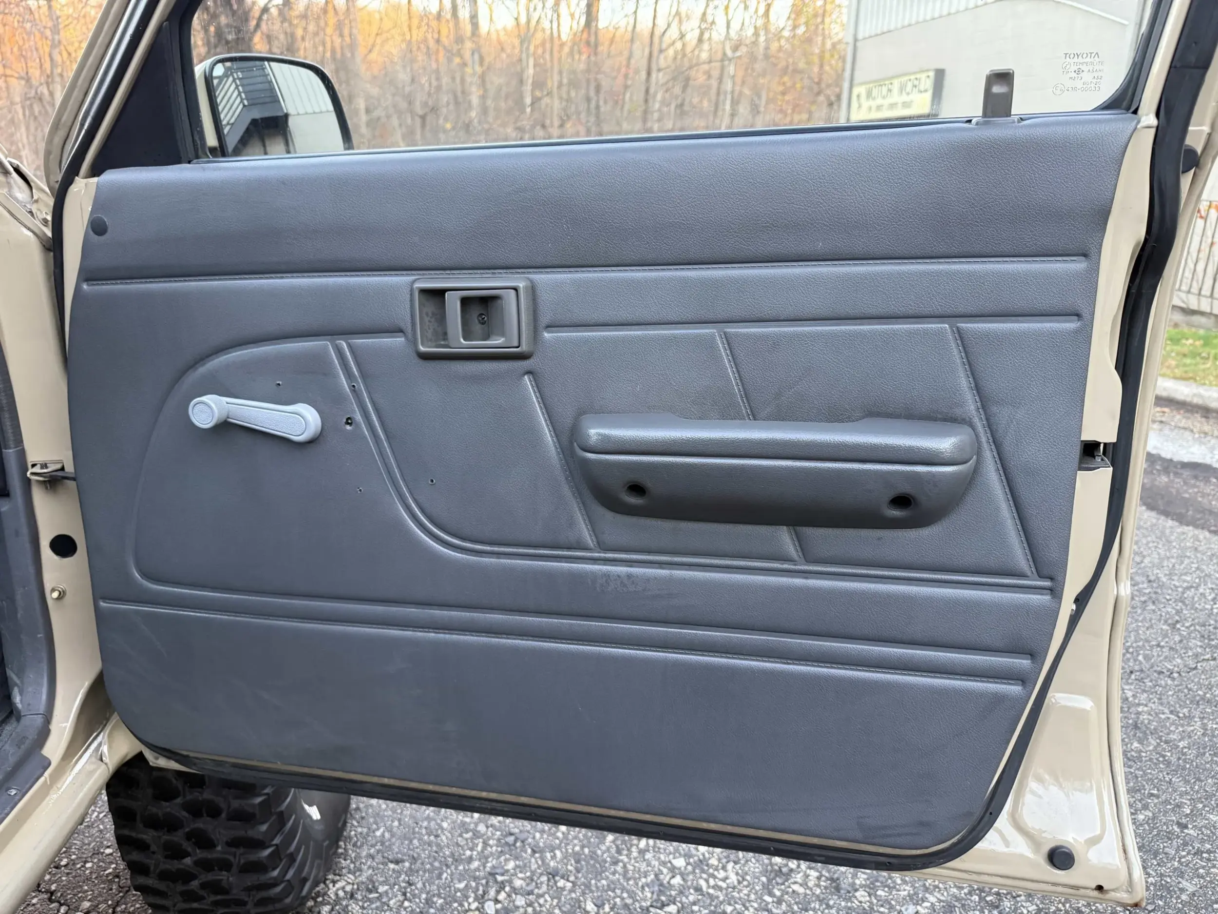 1991 Toyota Hilux LN107