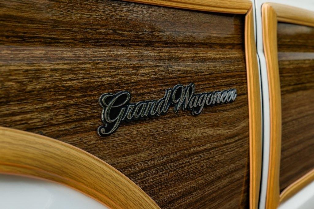 1989 Jeep Grand Wagoneer