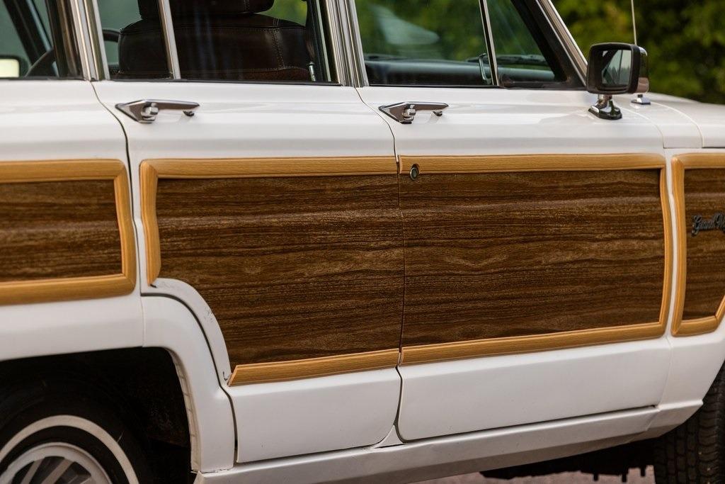 1989 Jeep Grand Wagoneer