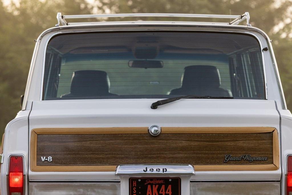 1989 Jeep Grand Wagoneer