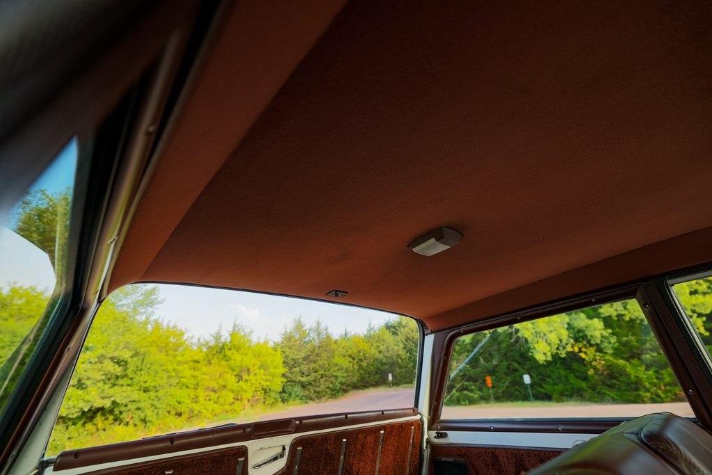 1989 Jeep Grand Wagoneer