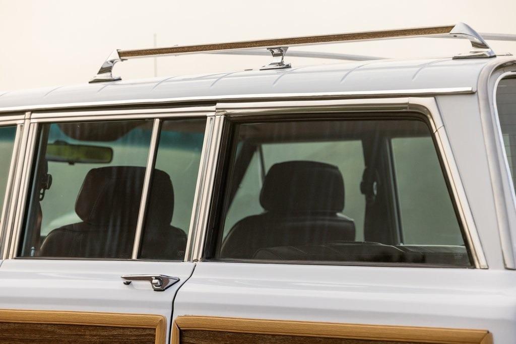 1989 Jeep Grand Wagoneer