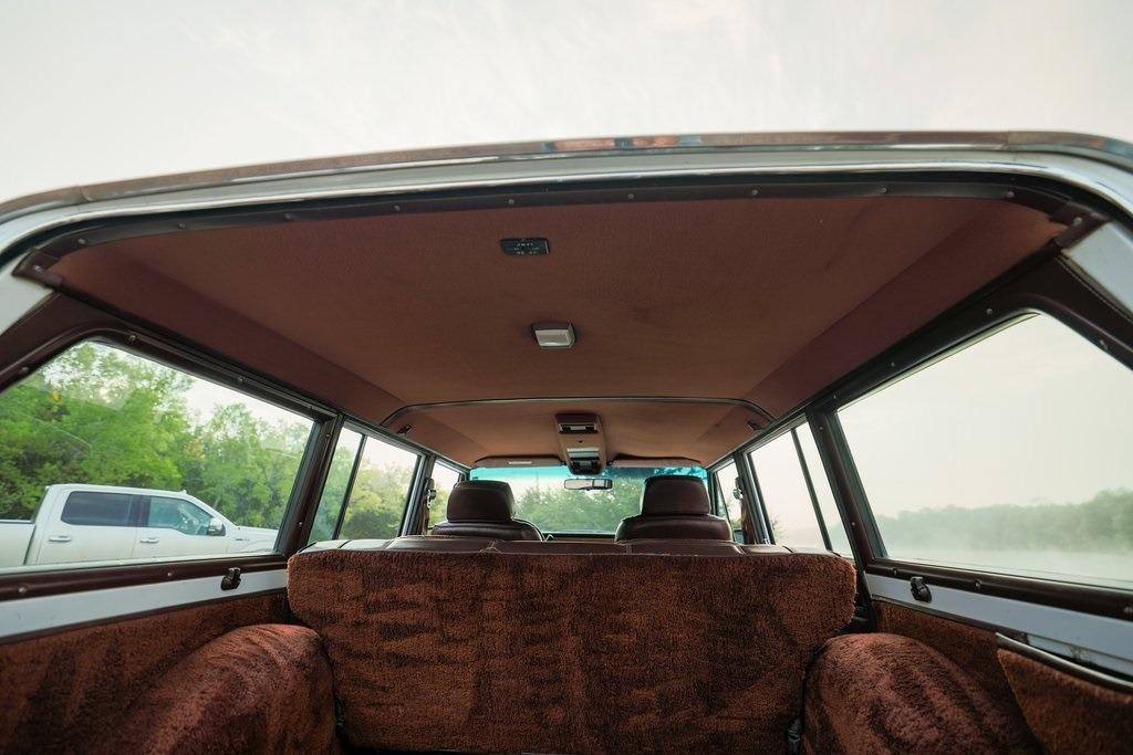 1989 Jeep Grand Wagoneer