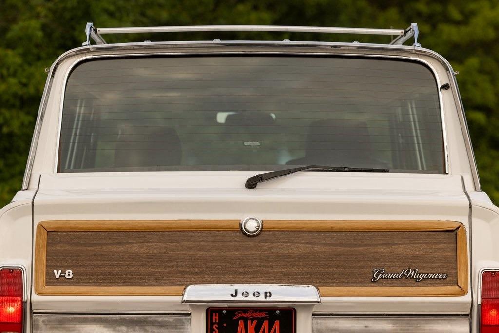 1989 Jeep Grand Wagoneer