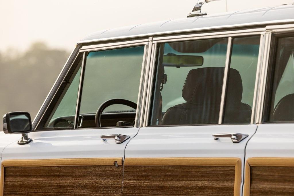 1989 Jeep Grand Wagoneer