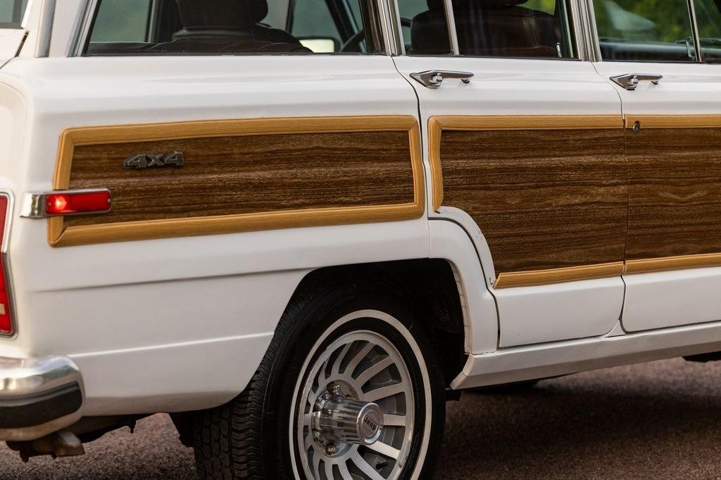 1989 Jeep Grand Wagoneer