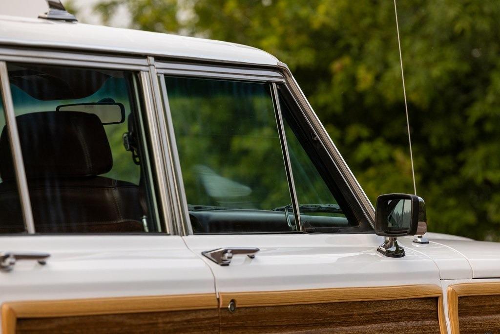 1989 Jeep Grand Wagoneer