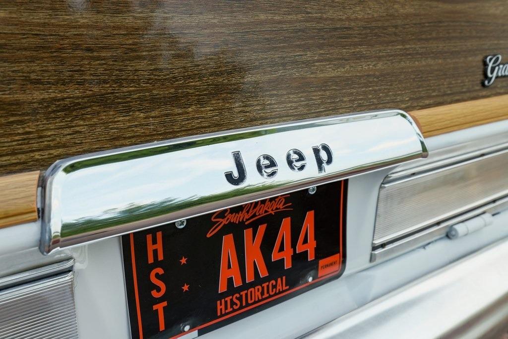 1989 Jeep Grand Wagoneer