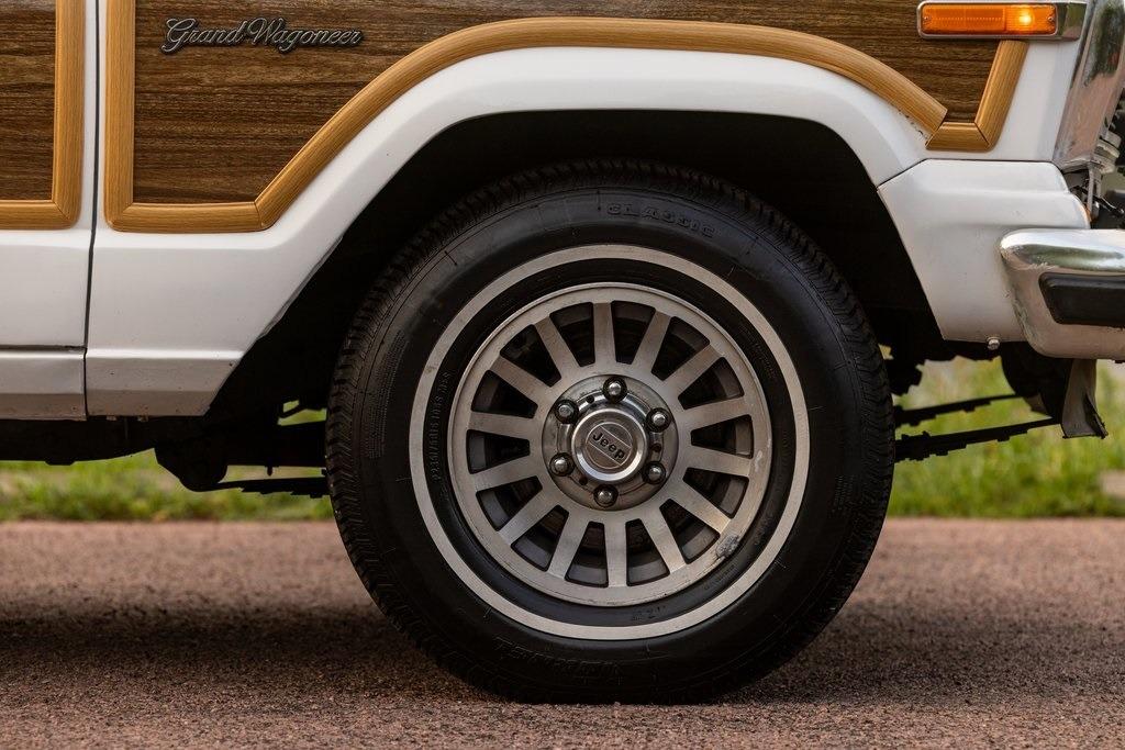 1989 Jeep Grand Wagoneer