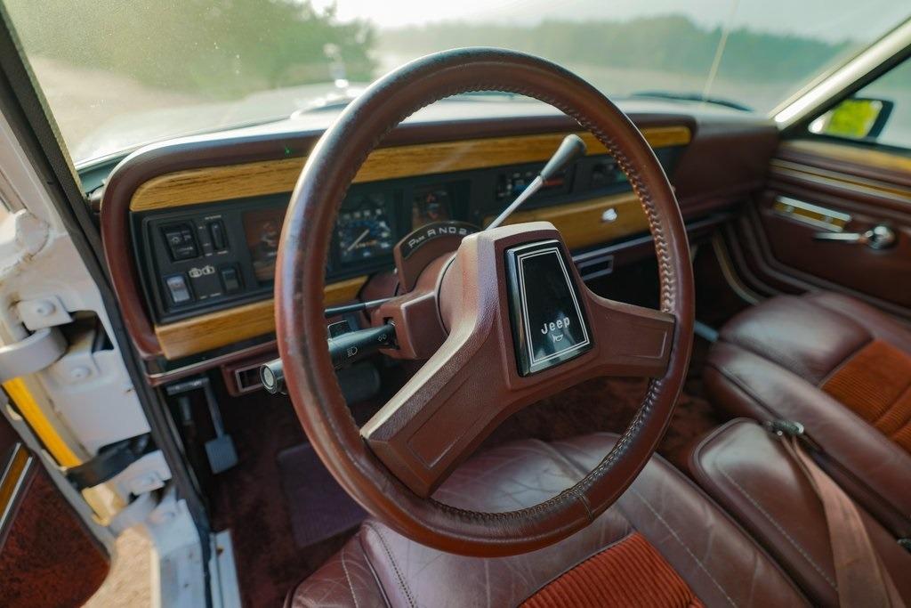 1989 Jeep Grand Wagoneer