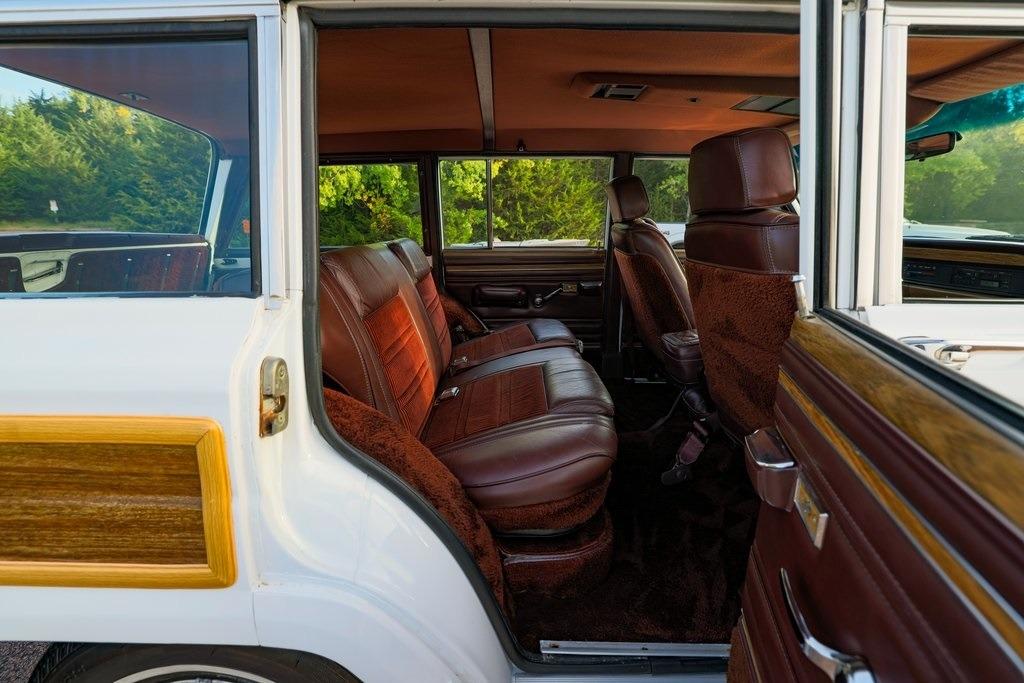 1989 Jeep Grand Wagoneer