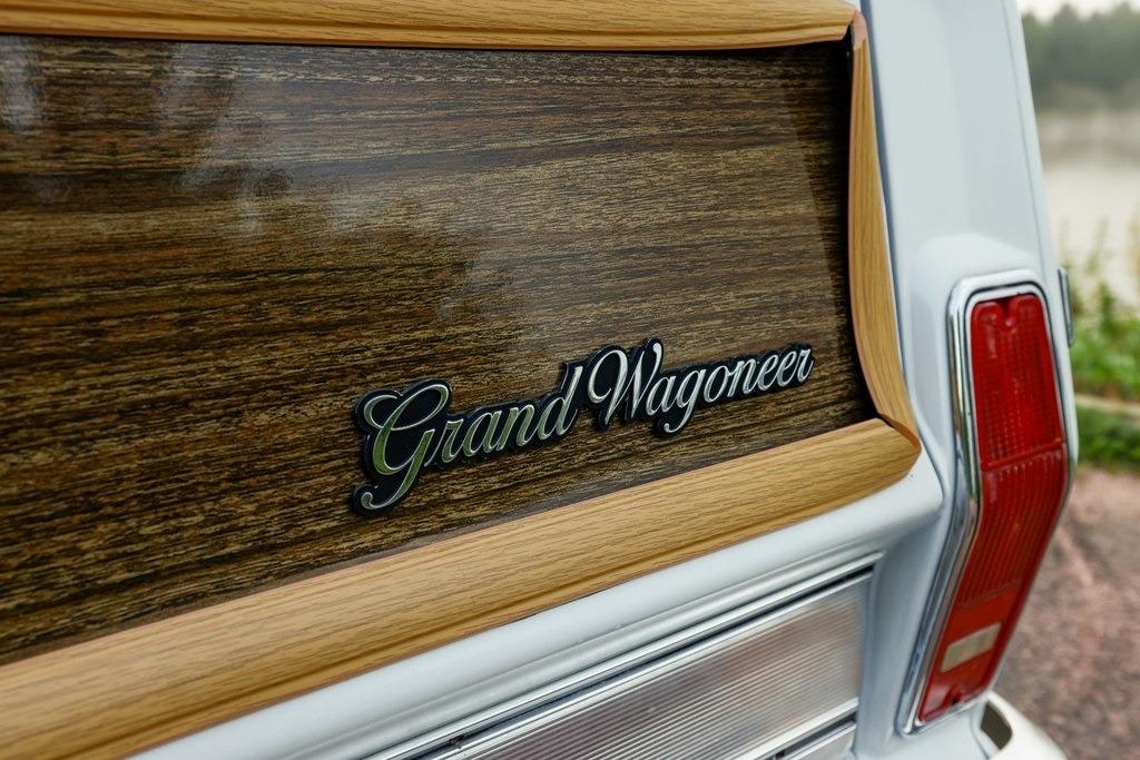 1989 Jeep Grand Wagoneer